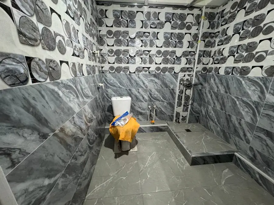 2 xonali kvartira sotiladi − 54 m²
