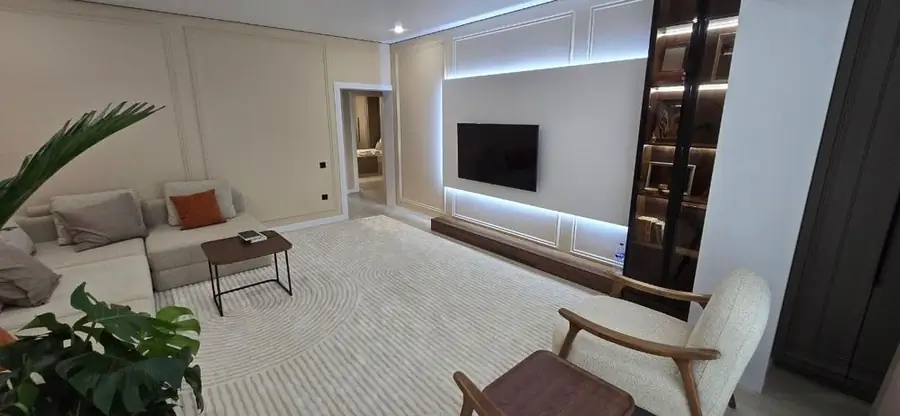 Ijaraga 2 xonali kvartira − 79 m²