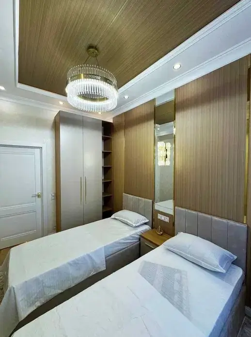 Продается 4-комнатная квартира − 113 м²