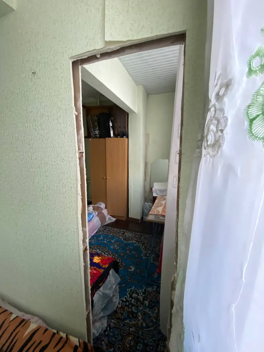 Продается 1-комнатная квартира − 42 м²