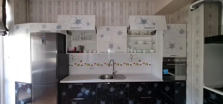 Ijaraga 4 xonali kvartira − 200 m²
