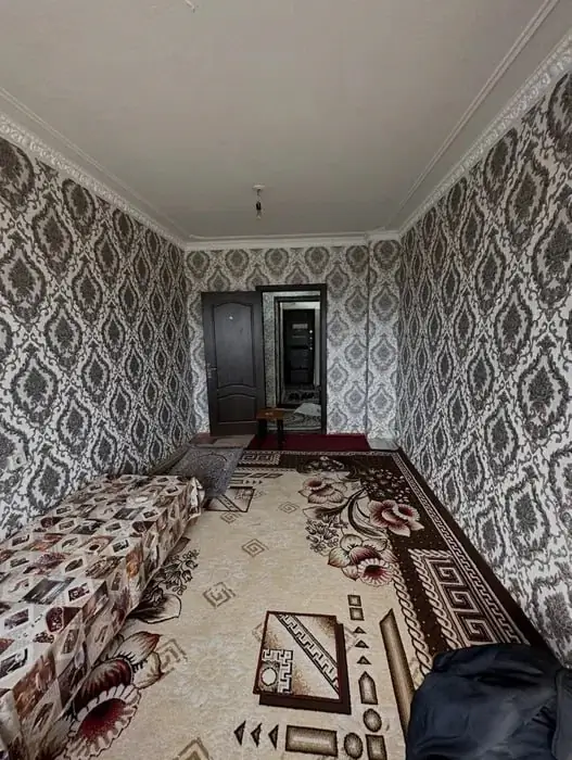 2 xonali kvartira sotiladi − 42 m²
