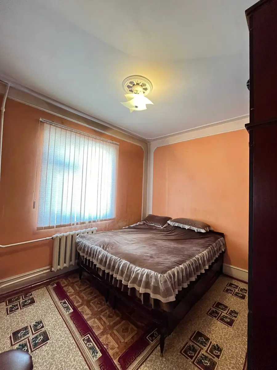 Продается Более 5-комнатная квартира − 111.2 м²