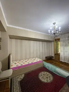 Сдается 3-комнатная квартира − 70 м²