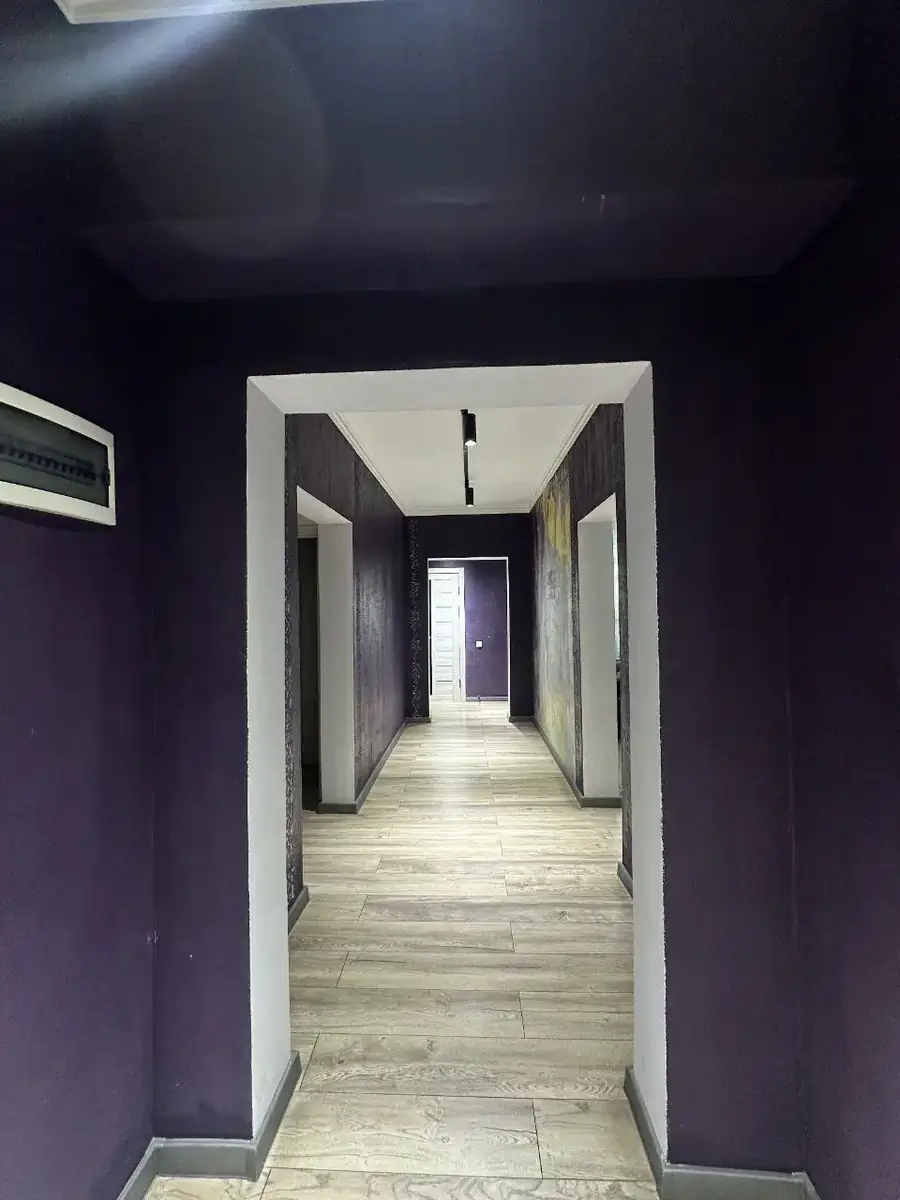 4 xonali kvartira sotiladi − 96 m²