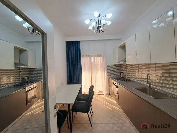 2-комнатная квартира − 70 м², 3/9 этаж