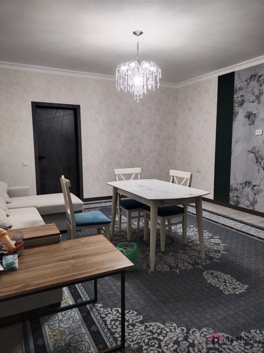 Ijaraga 3 xonali kvartira − 76 m²