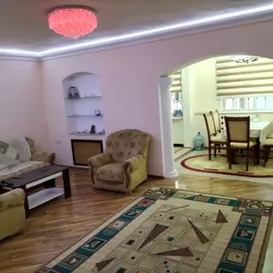 Сдается 3-комнатная квартира − 80 м²