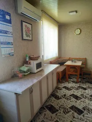 3 xonali kvartira sotiladi − 67 m²