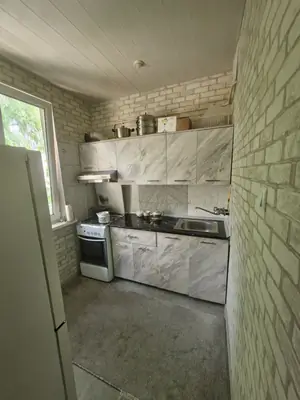 2 xonali kvartira sotiladi − 49.6 m²