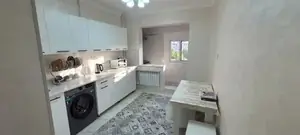 Сдается 2-комнатная квартира − 68 м²
