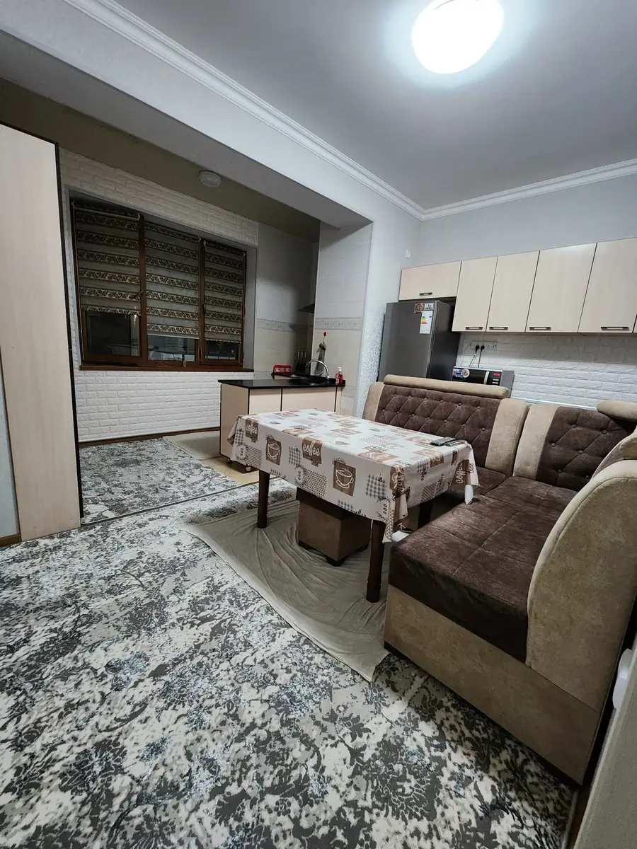 Продается 2-комнатная квартира − 72 м²