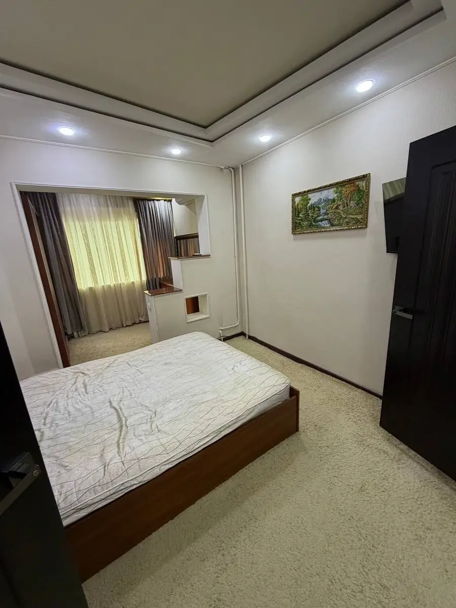 Продается 3-комнатная квартира − 85 м²