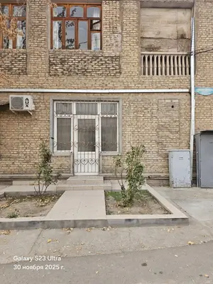Ofis sotiladi − 82 m²
