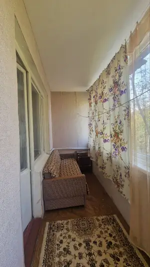Сдается 2-комнатная квартира − 400 м²