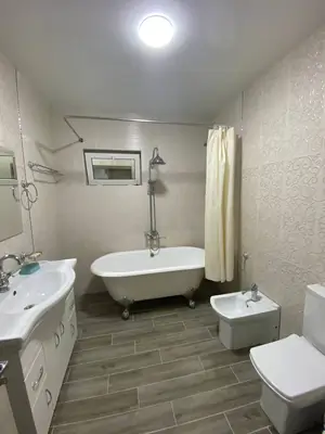 Ijaraga 3 xonali kvartira − 90 m²