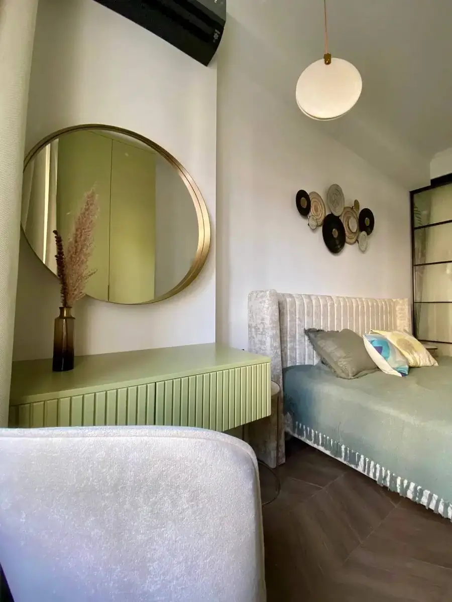 Сдается 3-комнатная квартира − 122 м²