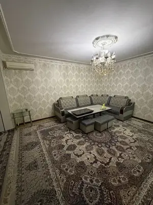 Сдается 2-комнатная квартира − 60 м²