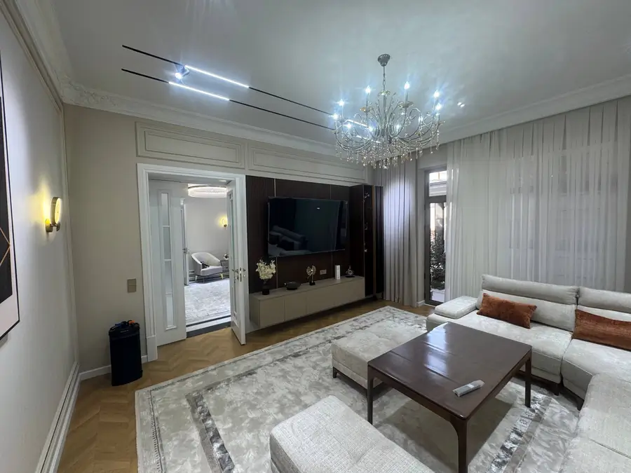 2 qavatli uy sotiladi − 380 m²