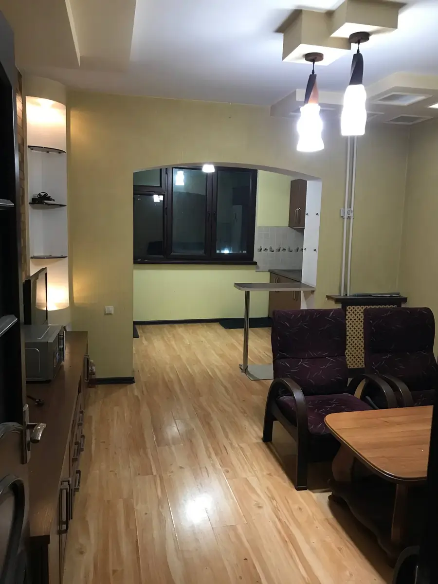 Ijaraga 4 xonali kvartira − 160 m²