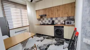 Сдается 1-комнатная квартира − 40 м²