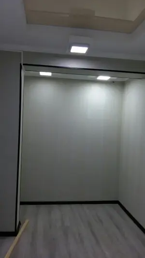 Ijaraga ofis − 100 m²