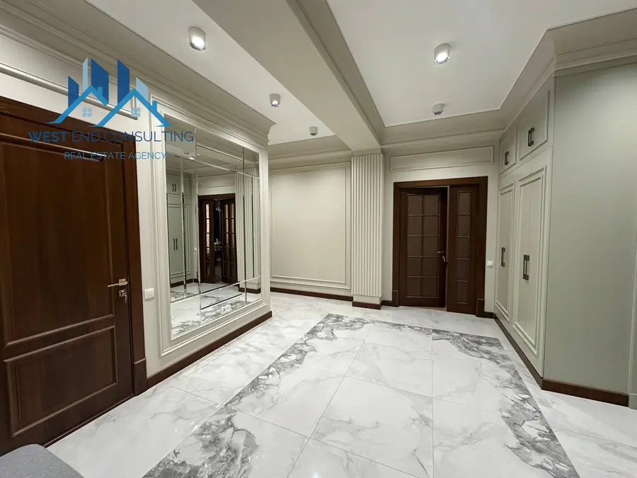 Ijaraga 3 xonali kvartira − 160 m²