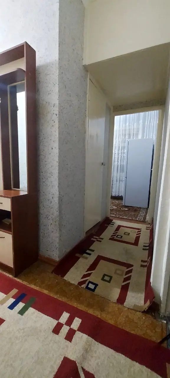 Сдается 1-комнатная квартира − 45 м²