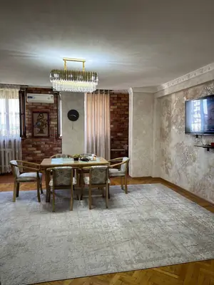 4 xonali kvartira − 120 m², 9/10 qavat