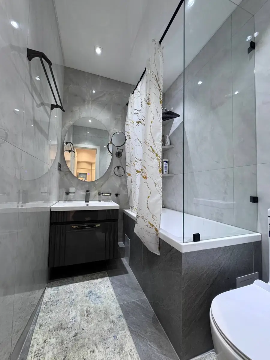 Продается 3-комнатная квартира − 72 м²