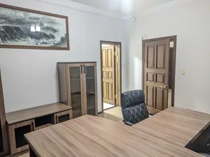 Ijaraga ofis − 400 m²