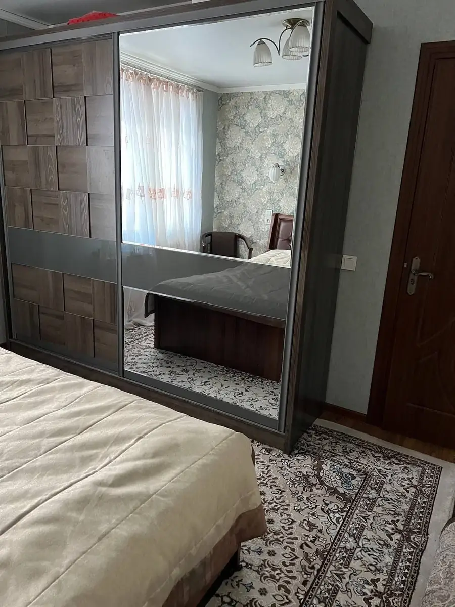 2 xonali kvartira sotiladi − 56 m²