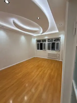 5 dan ortiq xonali kvartira − 100 m², 4/5 qavat