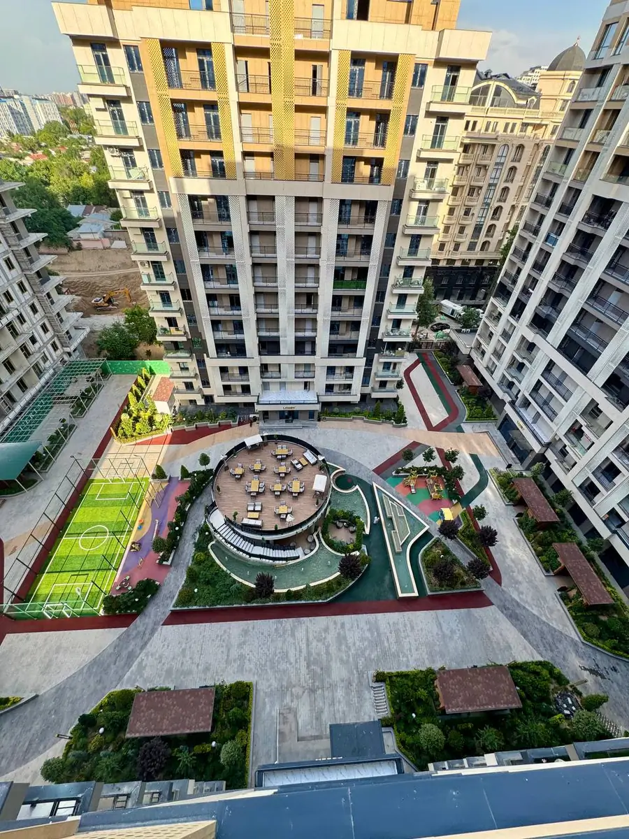 1 xonali kvartira sotiladi − 26.4 m²