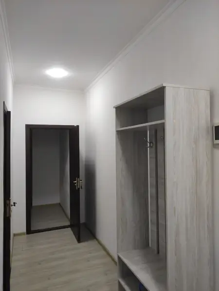 2-комнатная квартира − 80 м², 5/5 этаж