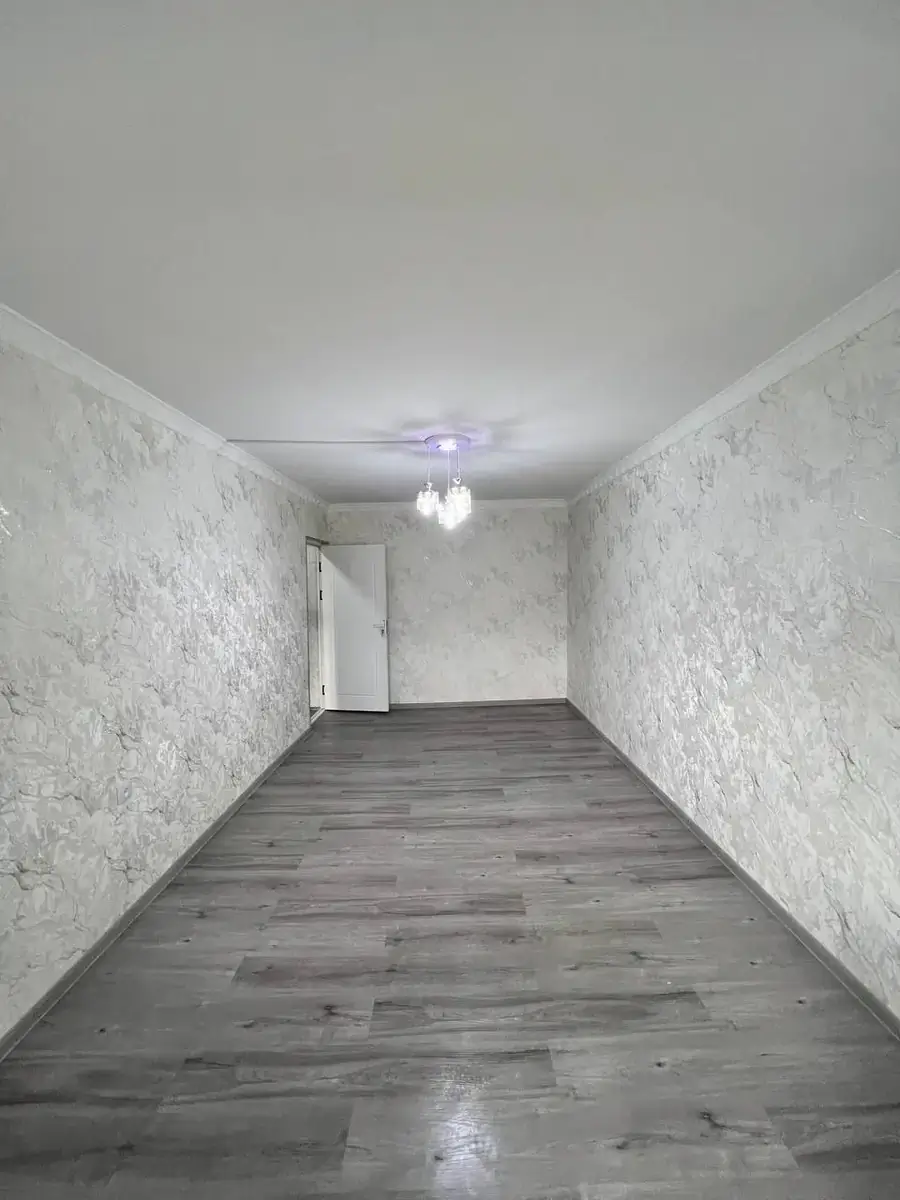 1 xonali kvartira sotiladi − 36 m²