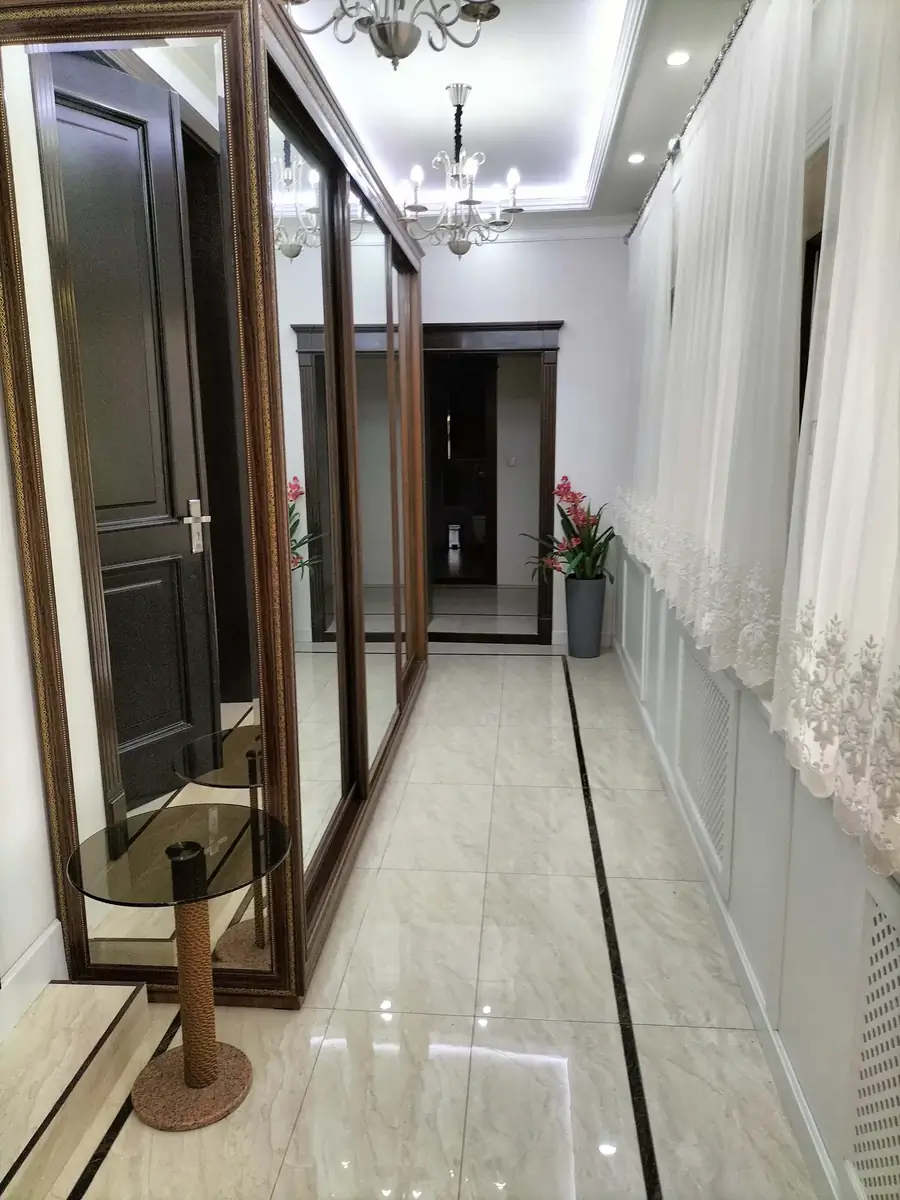 2 qavatli uy sotiladi − 500 m²