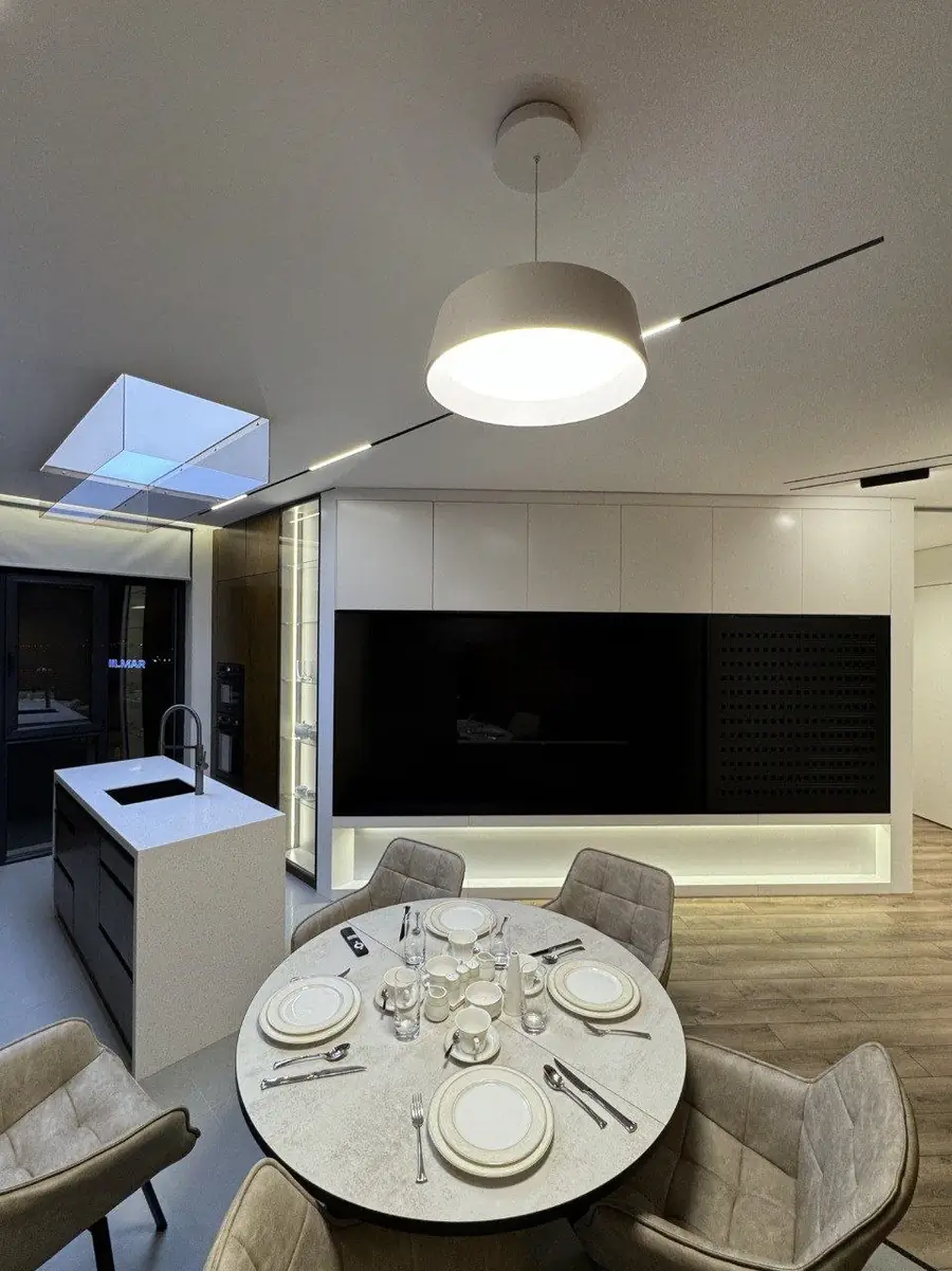 3 xonali kvartira sotiladi − 102 m²