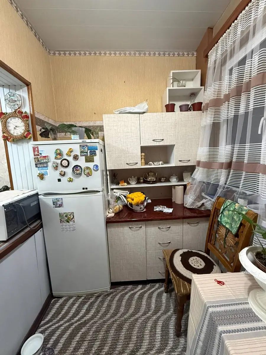 Сдается 2-комнатная квартира − 58 м²