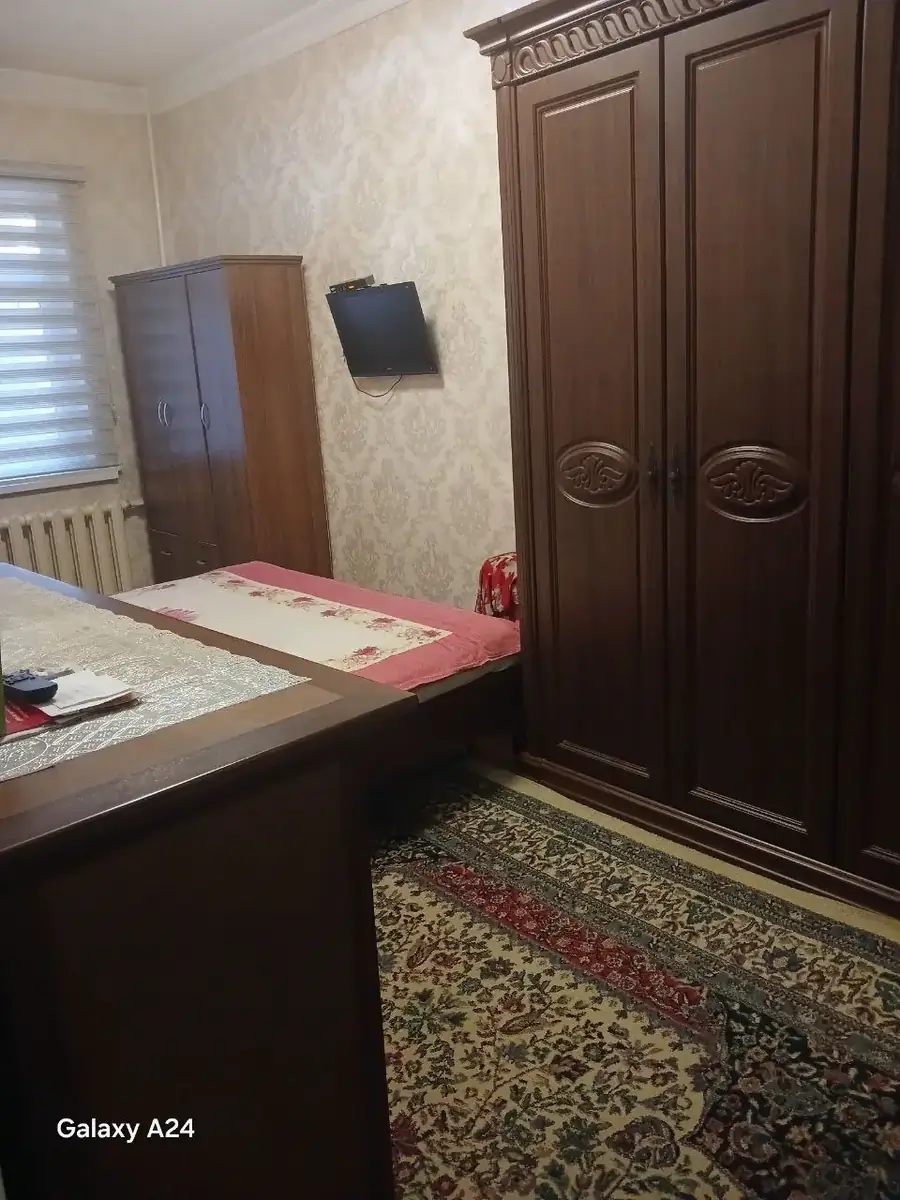 Продается 4-комнатная квартира − 84 м²