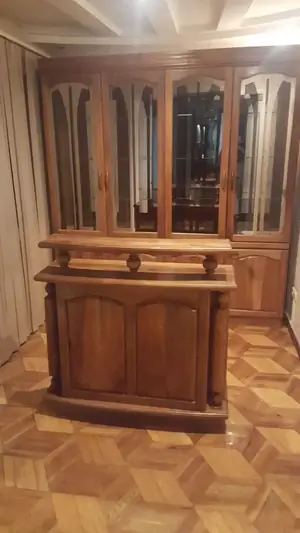 4 xonali kvartira sotiladi − 122 m²