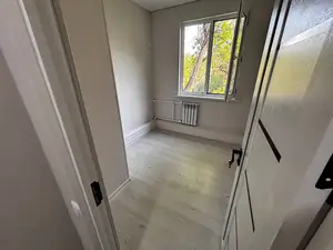 2 xonali kvartira sotiladi − 30 m²