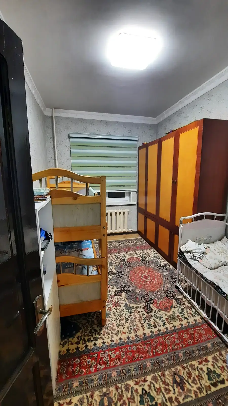 Продается 4-комнатная квартира − 84 м²