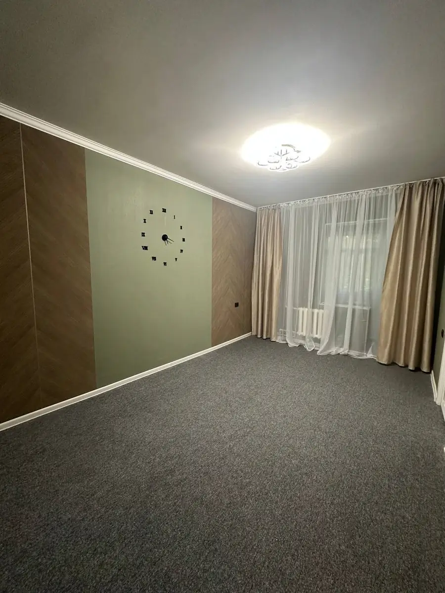 1 xonali kvartira sotiladi − 38 m²