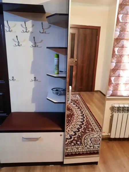 3-комнатная квартира − 210 м², 2/4 этаж