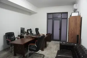 4 xonali kvartira − 117.7 m², 2/9 qavat