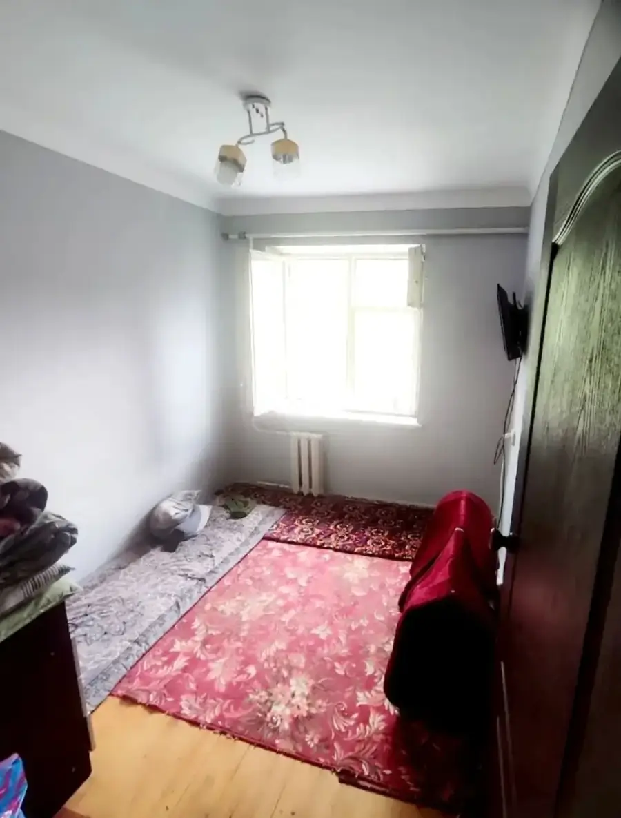 2 xonali kvartira sotiladi − 44 m²
