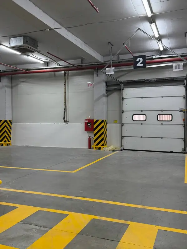 Ombor − 5000 m², 1/3 qavat