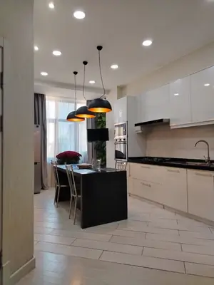 4 xonali kvartira − 107 m², 4/6 qavat