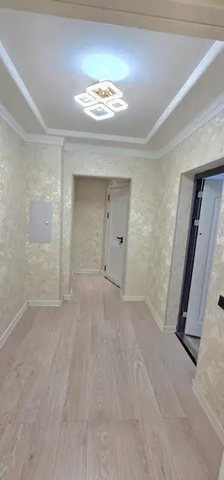 2 xonali kvartira sotiladi − 60 m²